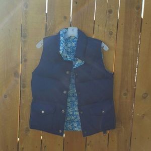 Reversible vest